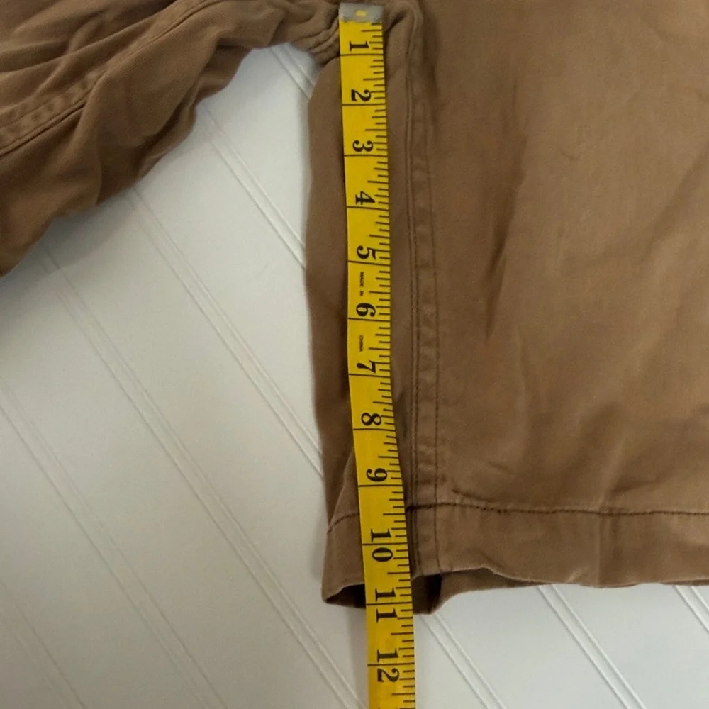 (077)Aeropostale Men's Cargo Shorts in Khaki Brown